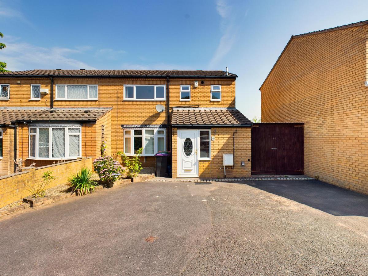 247 Serviced Accommodation In Telford- 3Br House 外观 照片